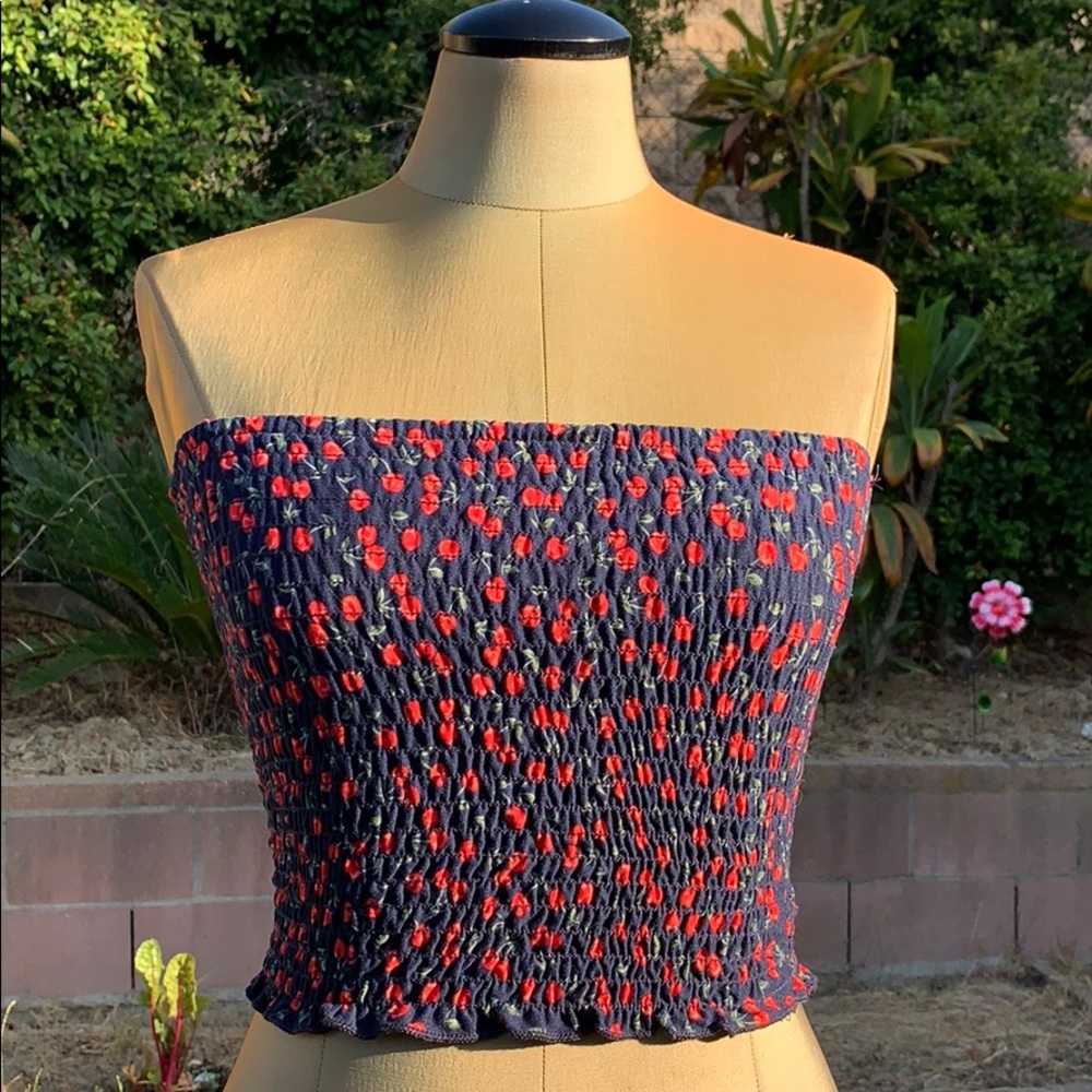 cherry tube top❗️🍒